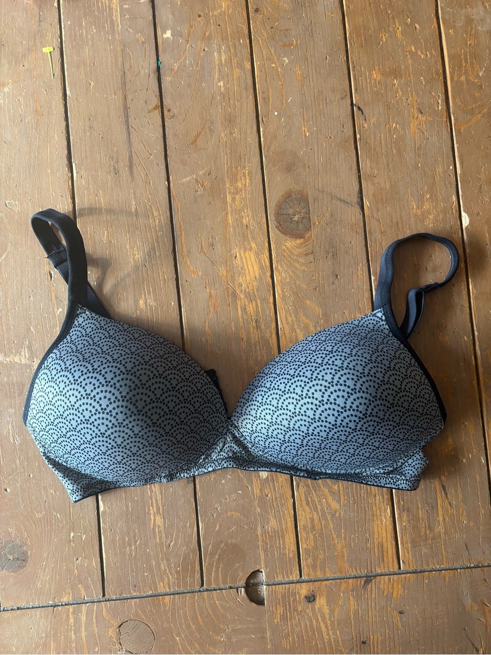 Warner’s Bra Gray Dot Scale Lightly Lined Wireless Bralette Black and Gray